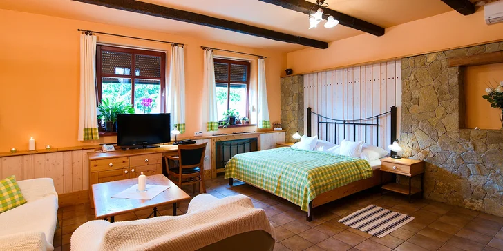 Stylový hotel na jižní Moravě se snídaní, degustační večeří i lahví vína