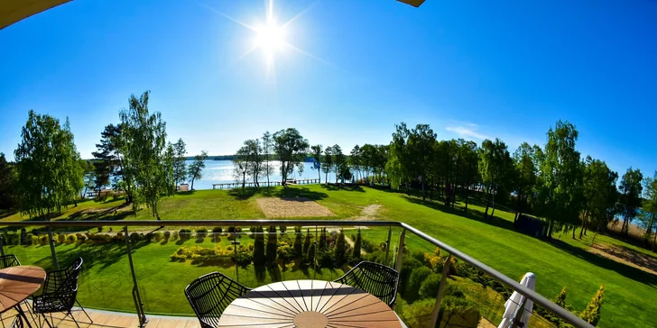 4* hotel u malebného polského jezera v srdci přírodní rezervace: jídlo, wellness a až 2 děti zdarma