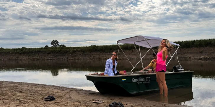 Pronájem paddleboardu nebo lodě pro dvě až čtyři osoby: půjčovna na řece Moravě