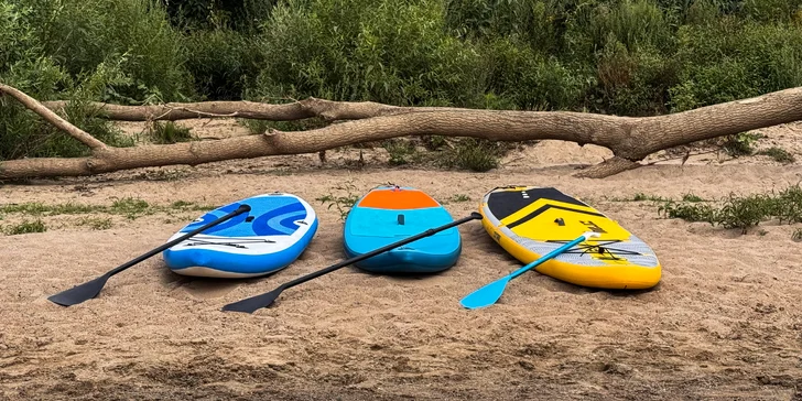 Pronájem paddleboardu nebo lodě pro dvě až čtyři osoby: půjčovna na řece Moravě