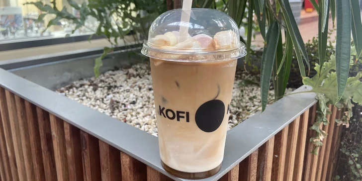 Kofi Kofi Plzeň: mandlové latté nebo sušenkové ICE KOFI pro 1 či 2 osoby