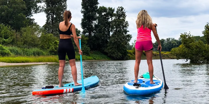 Pronájem paddleboardu nebo lodě pro dvě až čtyři osoby: půjčovna na řece Moravě