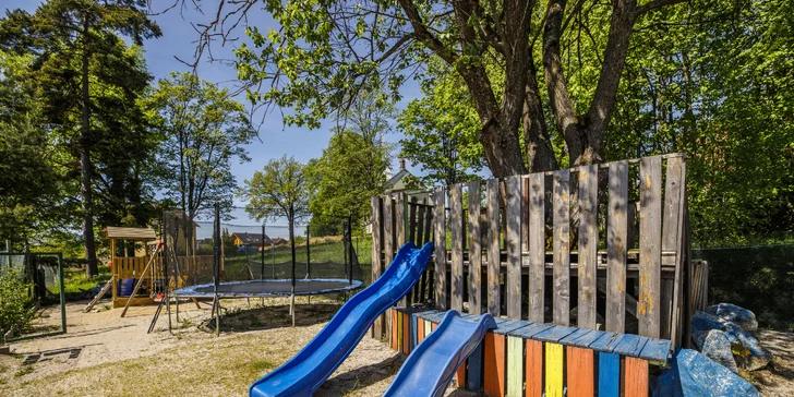 Rodinný pobyt na Bublavě v Krušných horách: pohodový baby friendly hotel se snídaní