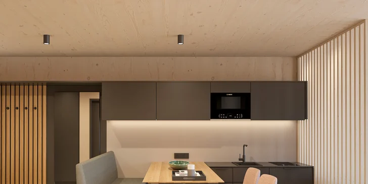 Lyžování v Lienzských Dolomitech: hotel s wellness a polopenzí, možnost sauny na pokoji