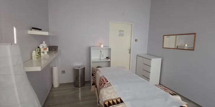 Relaxace dle výběru: masáž celého těla vč. spoušťových bodů, liftingová masáž obličeje a další