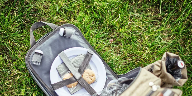 Piknik ve vinici pro 2 osoby: piknikový set s vínem, frizzante i občerstvením