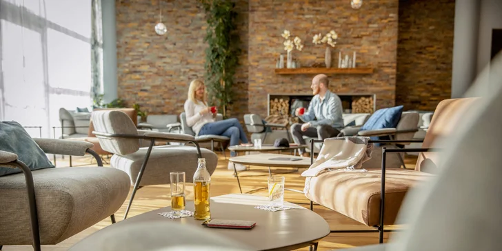 Zima v Kitzbühelských Alpách: 4* hotel s polopenzí i neomezeným wellness a lyžování na 43 km sjezdovek