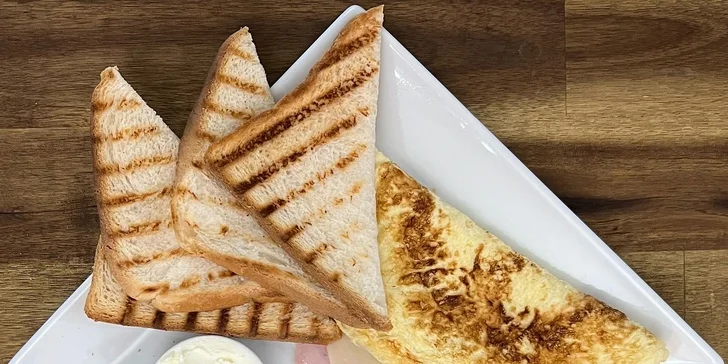 Míchaný drink, belgické vafle, croissant i snídaně pro 1-2 osoby vč. horkého nápoje