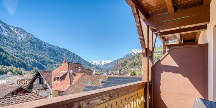 Luxusní Tyrolsko: hotel 300 m od lanovky, bohatá polopenze, bazény a saunový svět