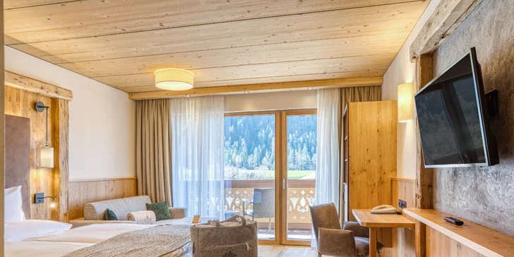 Luxusní Tyrolsko: hotel 300 m od lanovky, bohatá polopenze, bazény a saunový svět