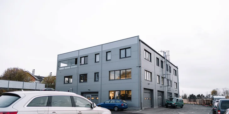 Otevřený voucher v hodnotě 1000-8000 Kč na opravy metodou PDR