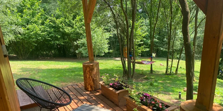 Tiny House s výhledem do krajiny Podkrkonoší i s možností využití koupacího sudu