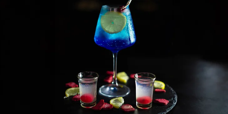 Jeden až dva drinky dle výběru v podniku Sejmor u Anděla: Cuba Libre, Aperol Spritz či Blue Lagoon