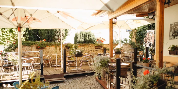 Romantická večeře pro dva: 3chod. degustační italské menu i lahev vína