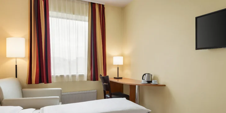 Hotel se snídaní v Praze: za památkami i na nákupy, lokalita u Chodovské tvrze