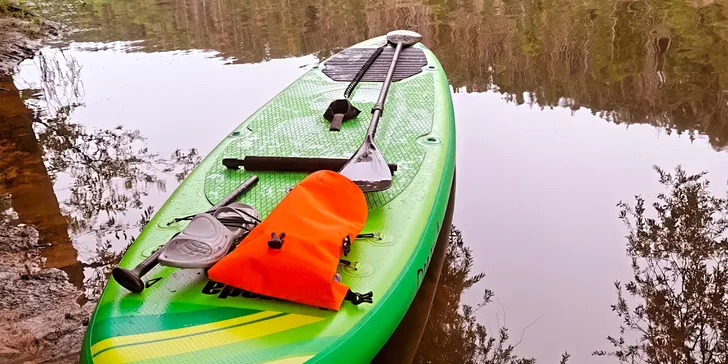 Zapůjčení paddleboardu na Dalešické přehradě pro 1–3 osoby