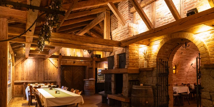 Luxusní 4chod. italské menu pro dva: hovězí carpaccio, medailonky i sklenka vína