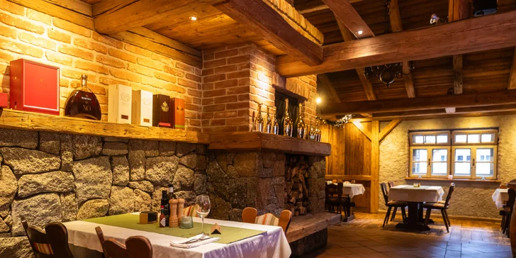 Luxusní 4chod. italské menu pro dva: hovězí carpaccio, medailonky i sklenka vína