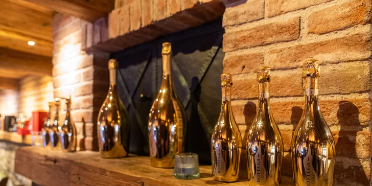Luxusní 4chod. italské menu pro dva: hovězí carpaccio, medailonky i sklenka vína
