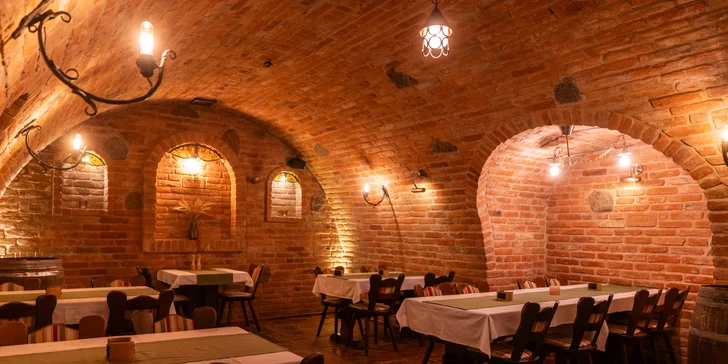 Luxusní 4chod. italské menu pro dva: hovězí carpaccio, medailonky i sklenka vína
