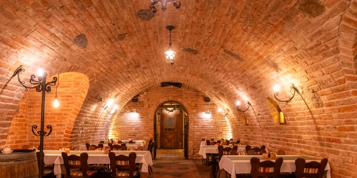 Luxusní 4chod. italské menu pro dva: hovězí carpaccio, medailonky i sklenka vína