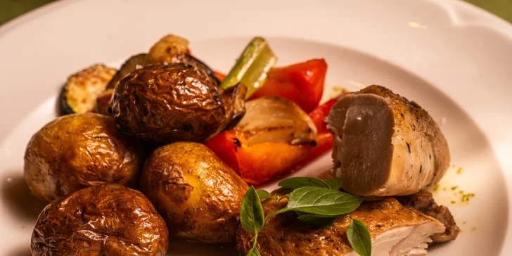 Voucher do restaurace zaměřené na středomořskou kuchyni: pizza, pasta, ryby i mořské plody