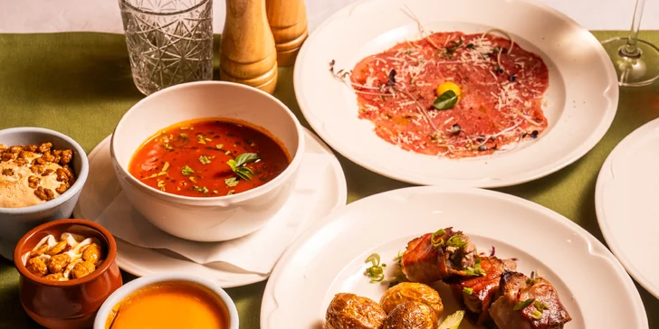 Luxusní 4chod. italské menu pro dva: hovězí carpaccio, medailonky i sklenka vína