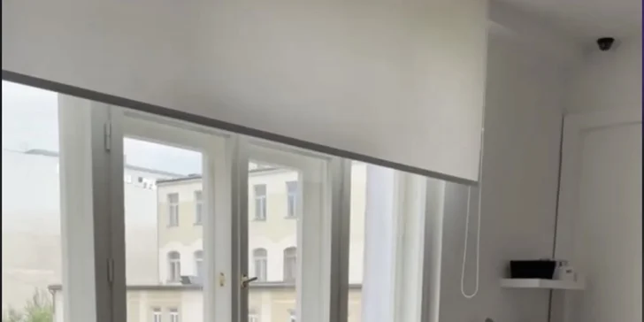 Barvení obočí, laminace řas i obočí nebo prodlužování metodou řasa na řasu