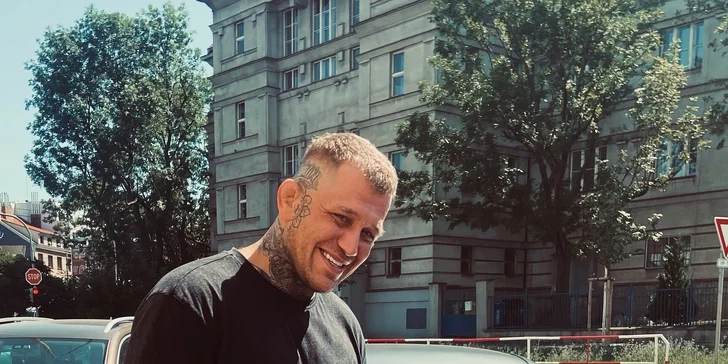 Holení a úprava vousů, střih nebo kompletní proměna pro muže