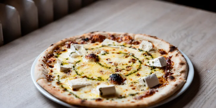 Itálie v Harrachově: pizza o průměru 32 cm podle výběru ze 4 druhů