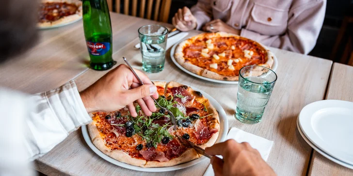 Itálie v Harrachově: pizza o průměru 32 cm podle výběru ze 4 druhů