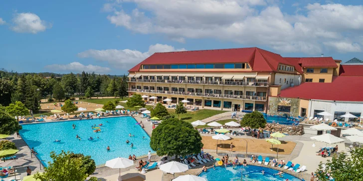 Rodinný pobyt u Mazurských jezer: hotel s aquaparkem, polopenze či plná penze a zábava pro děti