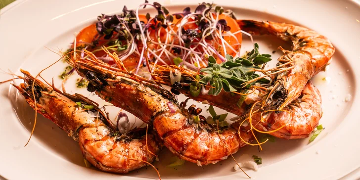 Luxusní 3chod. středomořské menu: krevety, humr i sklenka šampaňského
