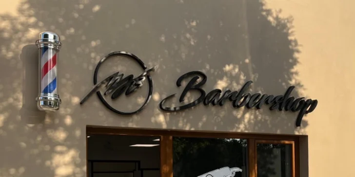 Péče o vousy i vlasy nebo kompletní péče v barberu
