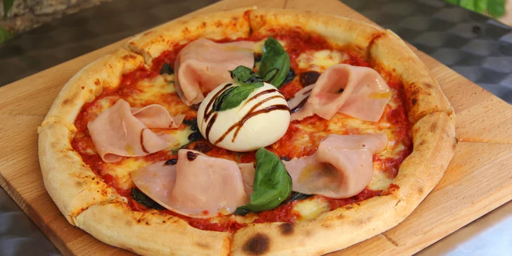 Italská pizza dle výběru: sýrová, špenátová, s pancettou i krevetami