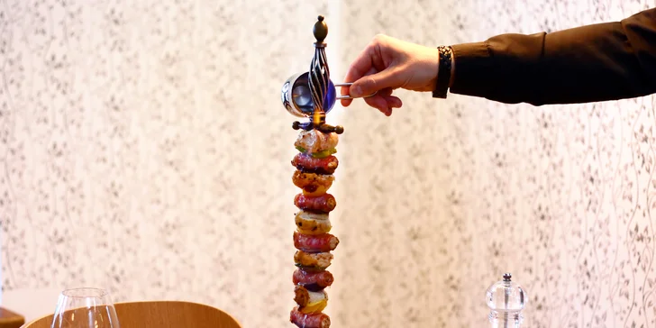 Kachní paštika, maso flambované na meči a crème brûlée pro 2 osoby