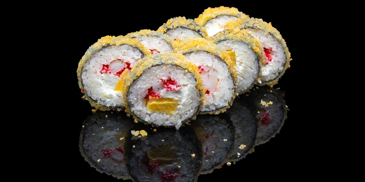Degustační sushi set: 48 vymazlených rolek s lososem i úhořem v centru Prahy