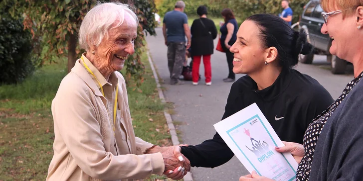 Podpořte Institut Dementia, který pomáhá lidem s Alzheimerovou nemocí a jejich blízkým