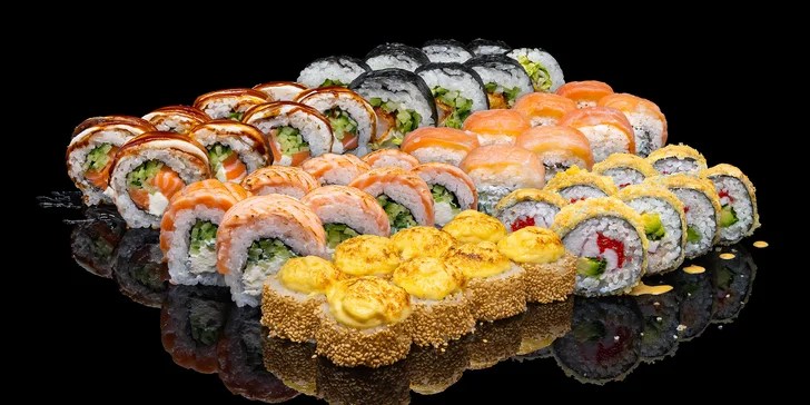 Degustační sushi set: 48 vymazlených rolek s lososem i úhořem v centru Prahy