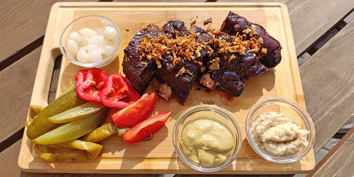Šťavnatá hovězí žebra připravená metodou Sous-Vide: 600 g i 1,2 kg