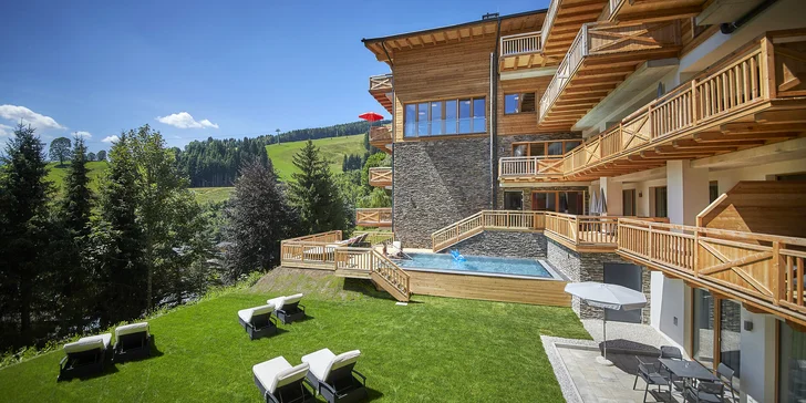 Apartmány v Saalbachu hned u sjezdovky: sauna na pokoji, bazén, snídaně a karta výhod