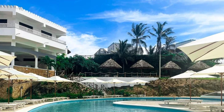 Dovolená v Keni: 4* hotel AHG Lion Beach Resort & SPA, bazén, all inclusive i přímý let