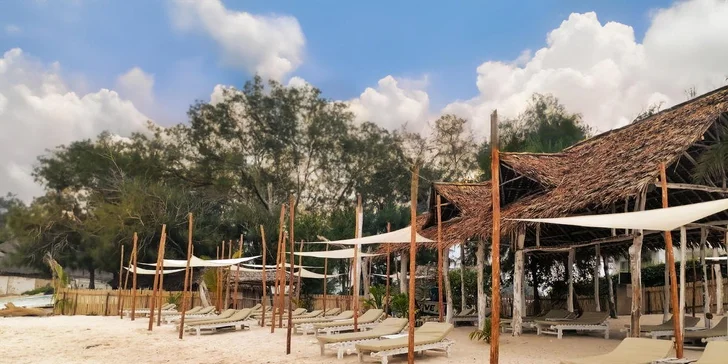 Dovolená v Keni: 4* hotel AHG Lion Beach Resort & SPA, bazén, all inclusive i přímý let