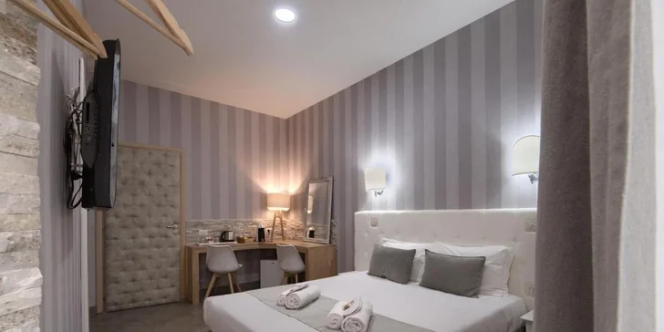 Hotel v centru Říma: 1,7 km od Pantheonu a 2,2 km od Fontány di Trevi, snídaně s čerstvými croissanty na pokoji