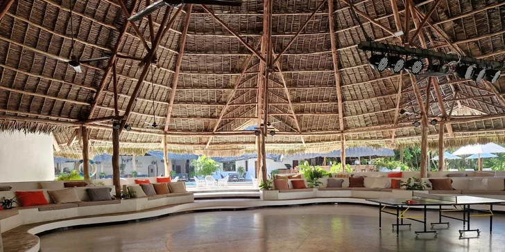 Zájezd do Keni: 4* hotel IGV Blue Bay Club u moře, all inclusive a přímý let
