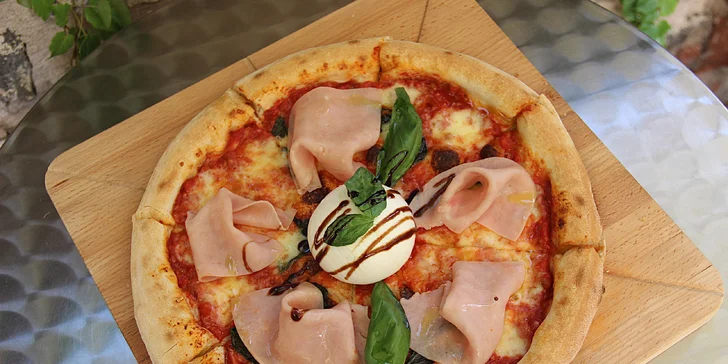 Italská pizza dle výběru: sýrová, špenátová, s pancettou i krevetami