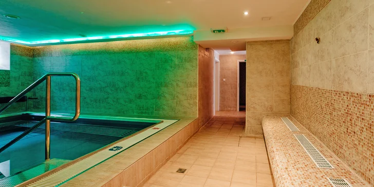 Hotel v obci Heľpa v Nízkých Tatrách: polopenze, hodina bowlingu, výlety i možnost 2hod. wellness