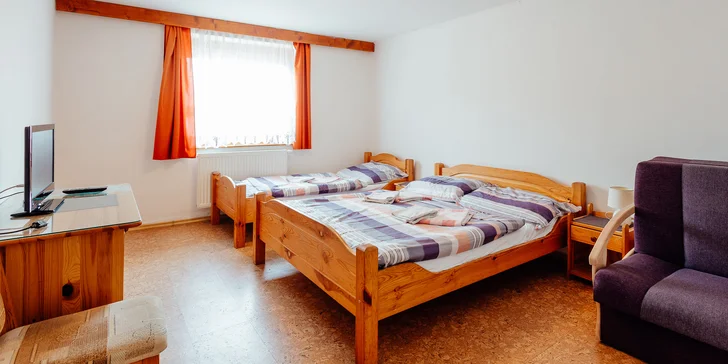 Hotel v obci Heľpa v Nízkých Tatrách: polopenze, hodina bowlingu, výlety i možnost 2hod. wellness