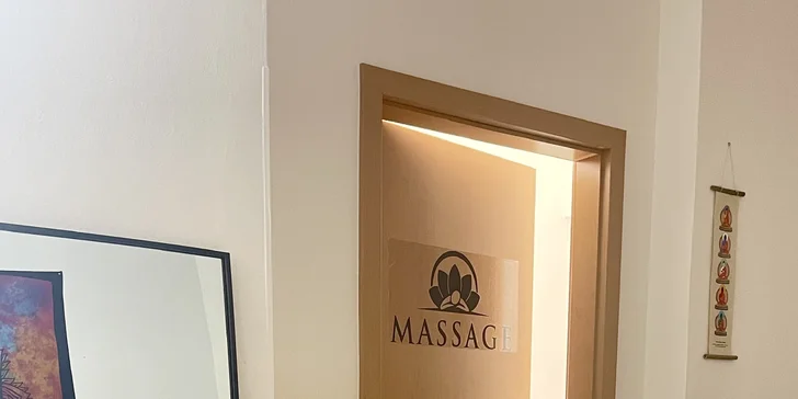 Masáž zad, hlavy a šíje či celotělová masáž v salonu Bodyline Prague