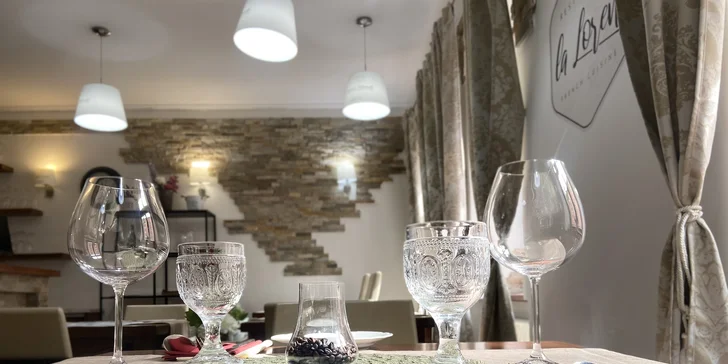 Svatomartinské menu o 5 chodech: lokše, polévka, husa, sýr, dezert i vinné párování